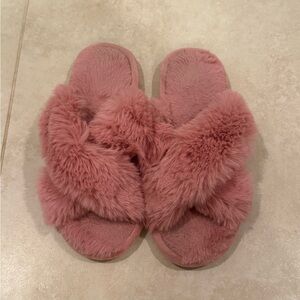 Plush Faux-Fur Pink Slide Slippers - Women